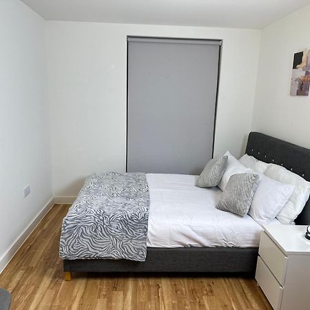 Luxury 2-Bed High-Rise In Manchester With Parking Экстерьер фото