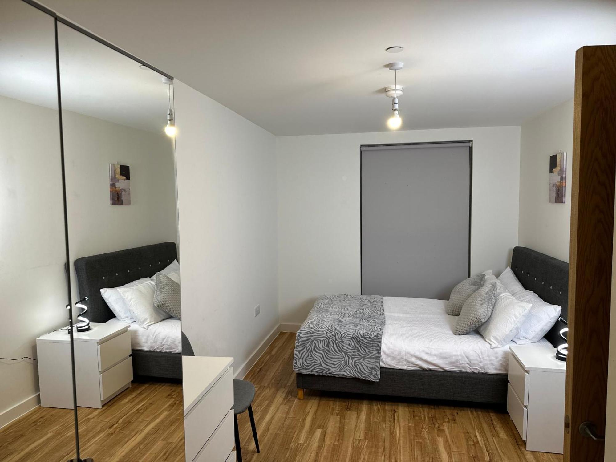 Luxury 2-Bed High-Rise In Manchester With Parking Экстерьер фото