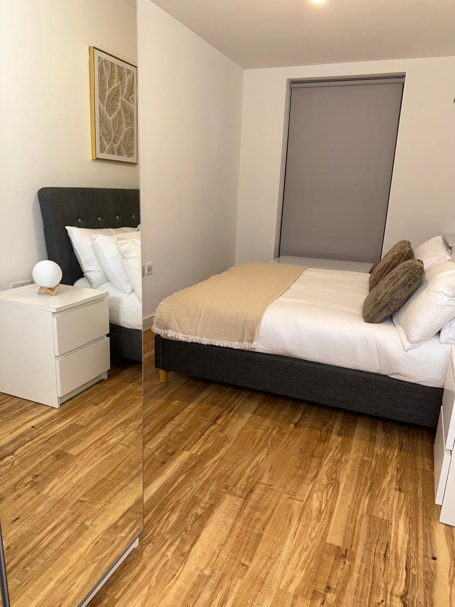 Luxury 2-Bed High-Rise In Manchester With Parking Экстерьер фото