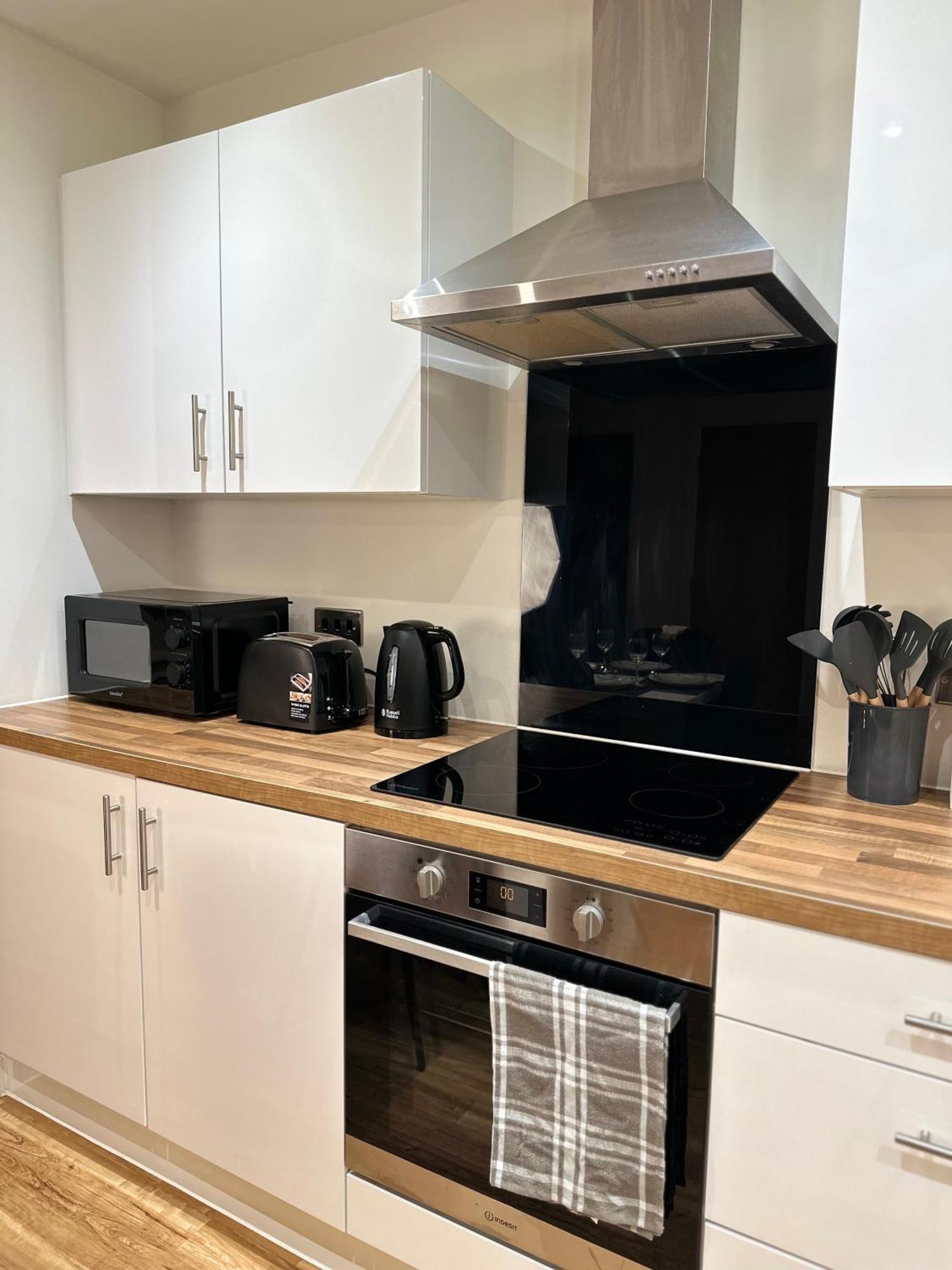 Luxury 2-Bed High-Rise In Manchester With Parking Экстерьер фото